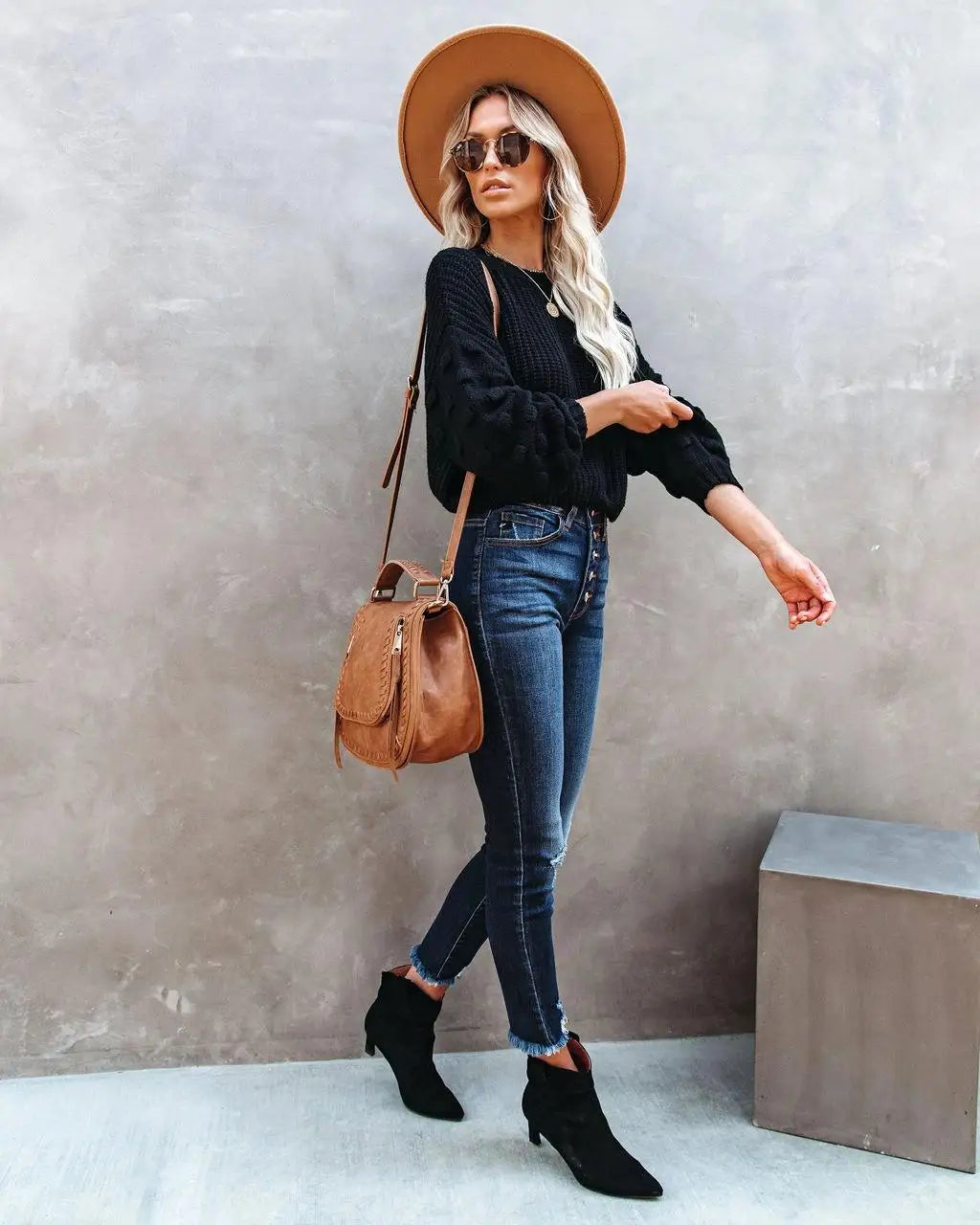 Chic Cable Knit Pullover Sweater