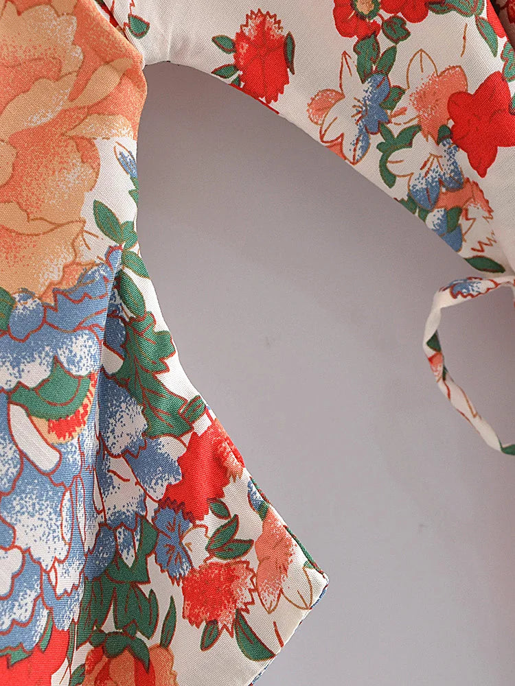 🌼 Boho Blossom Tie-Waist Kimono